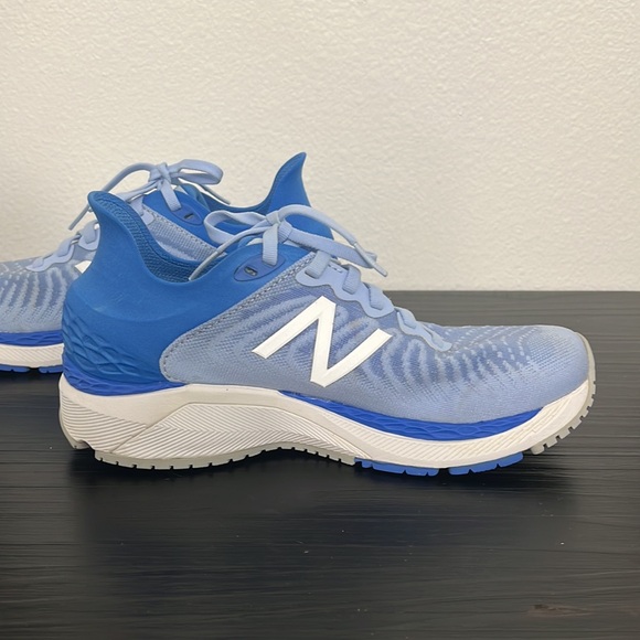 New Balance Womens Fresh Foam 860 v11 Shoes Light Blue White Size 7.5 - Picture 7 of 14